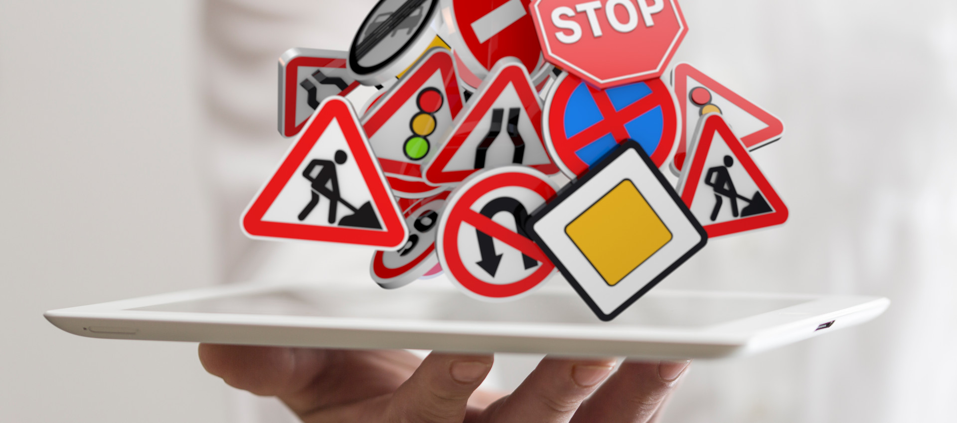 Sicher durch die Theorieprüfung: Unsere besten Tipps und Tools